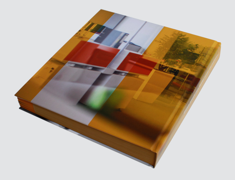 Uli-Meisenheimer-Concept éditorial et design graphique d’un livre dédié aux employés de l’entreprise HSE/Entega, Allemagne
